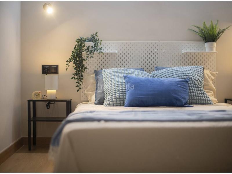 Foto 489ce8e7-9a55-4656-a66f-5546fac6ee0a. Piso inmueble en venta en el carmel08032 en La Font d´en Fargues Barcelona