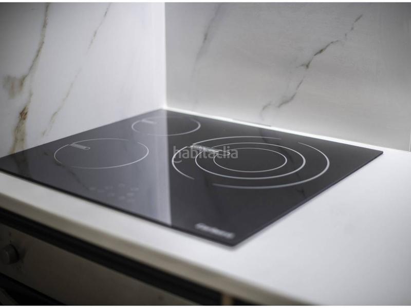 Foto ad9af7d6-e759-41c6-90bc-c4298b3f869e. Piso inmueble en venta en el carmel08032 en La Font d´en Fargues Barcelona