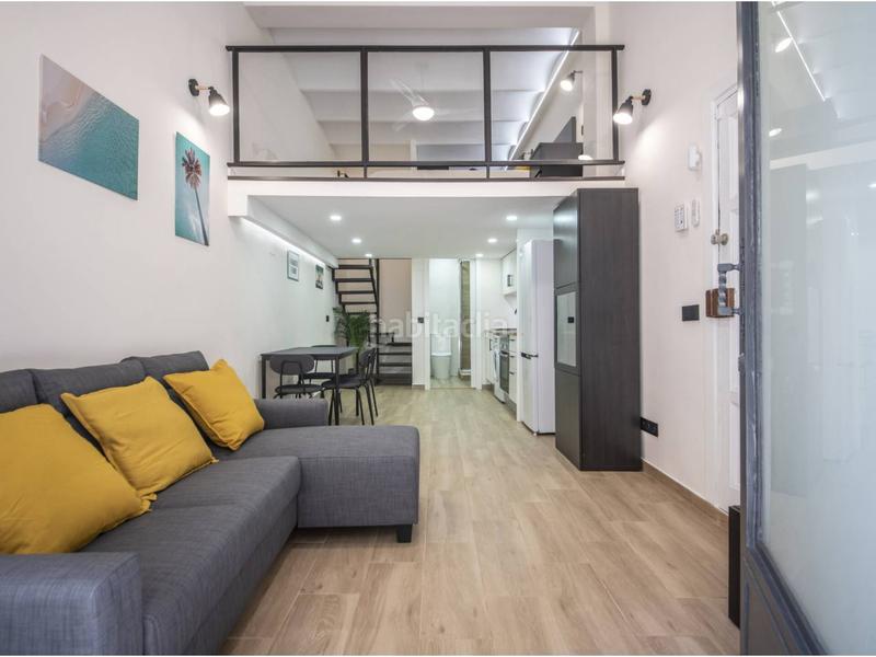 Foto 7c27fae7-1bde-47d5-af4f-ece6aeff20ec. Estudi a Porta Barcelona