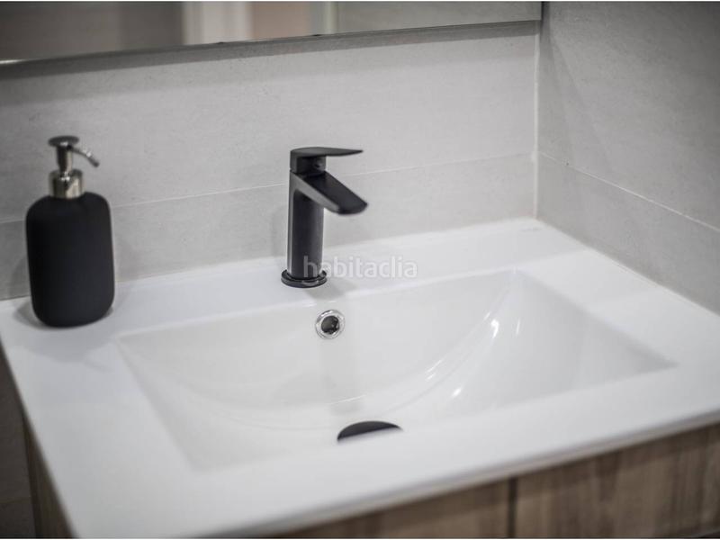 Foto a404ed78-a2ae-4696-afdf-e07260818a70. Estudi a Porta Barcelona