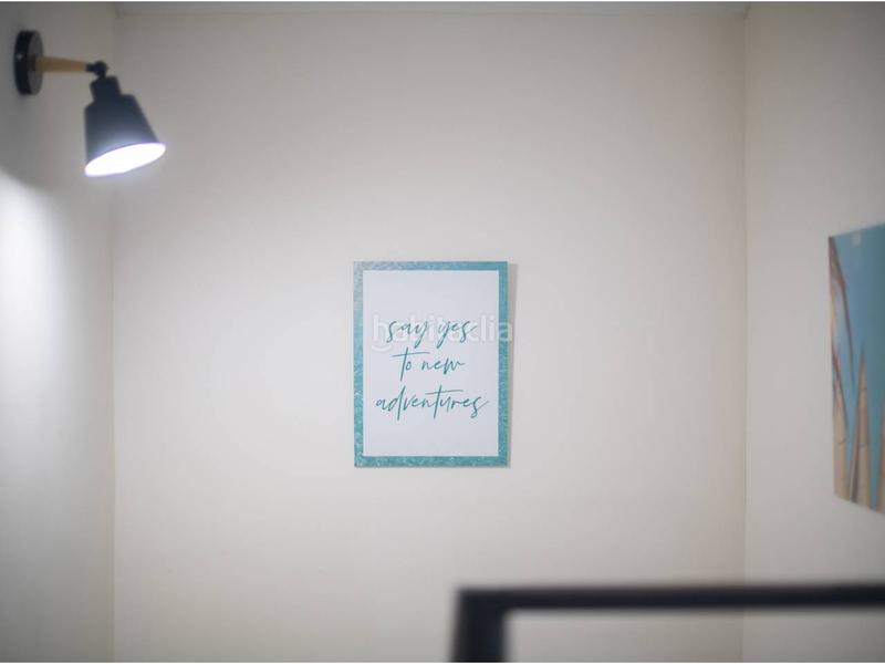 Foto c87d8a2b-67be-4d73-ade4-58dde1f2a200. Estudi a Porta Barcelona