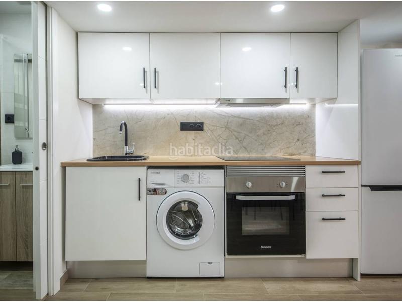 Foto f220edf4-2a35-4283-8026-7397ec269686. Estudi a Porta Barcelona