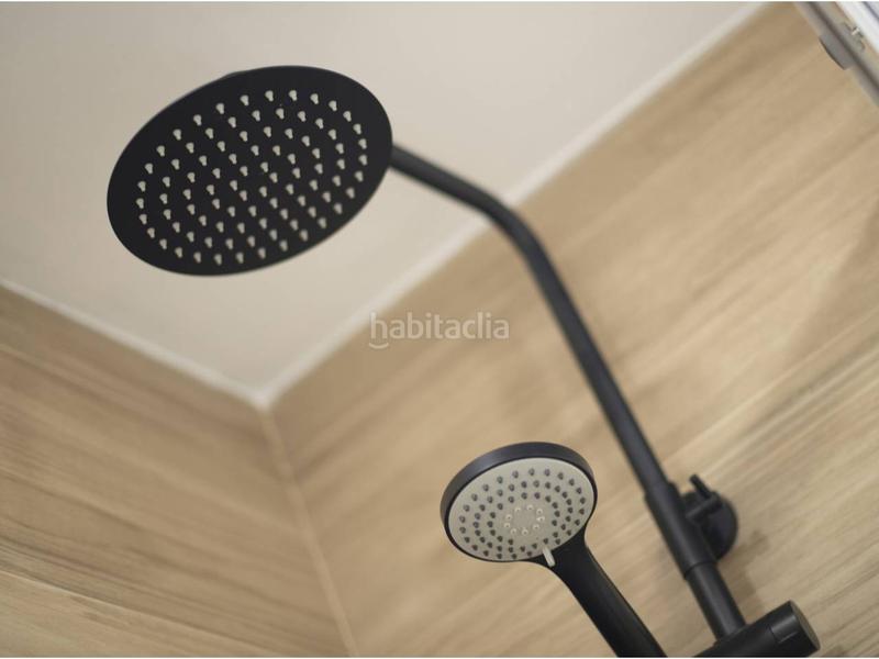 Foto f4caa78b-3e4c-4301-becd-44af1af0d1b4. Estudi a Porta Barcelona