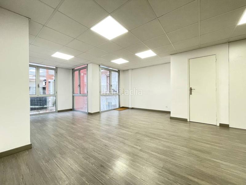 Foto c97e98c3-28ba-46e2-8b86-f757a2f11052. Rent office space in aragó 139 in La Nova Esquerra de l´Eixample Barcelona