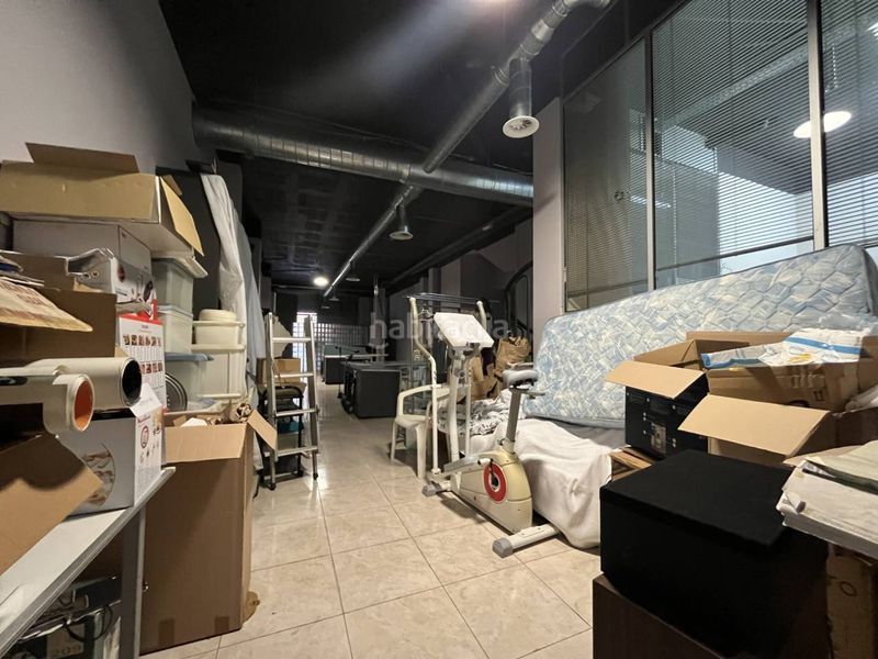 Foto 19429f9e-0cca-446d-8e49-1c90a33c1cd6. Lloguer local comercial a calle general weyler 121 a Badalona