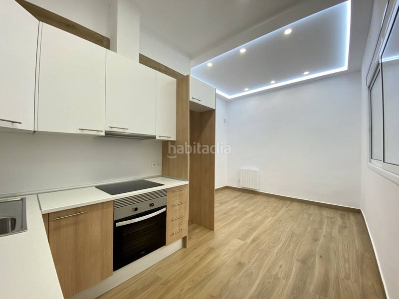 Foto 4e46b123-6cc8-4f49-ac4b-9432925475f8. Dúplex a Putget - Farró Barcelona