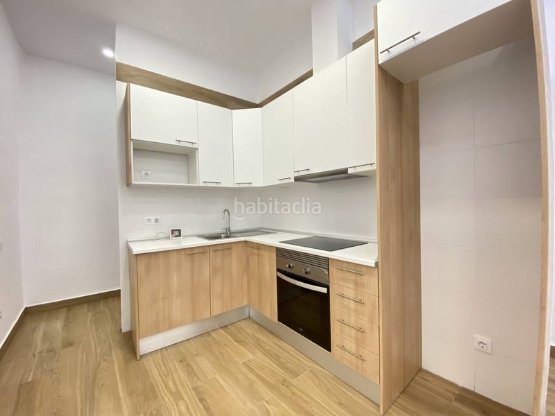 Foto bdd24e81-dc5d-45cf-9c6f-654b412d3ab0. Dúplex a Putget - Farró Barcelona