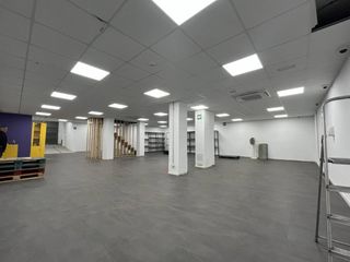 Lloguer Local Comercial a Calle batlloria 21. Local en alquiler en montigalàsant crist08917