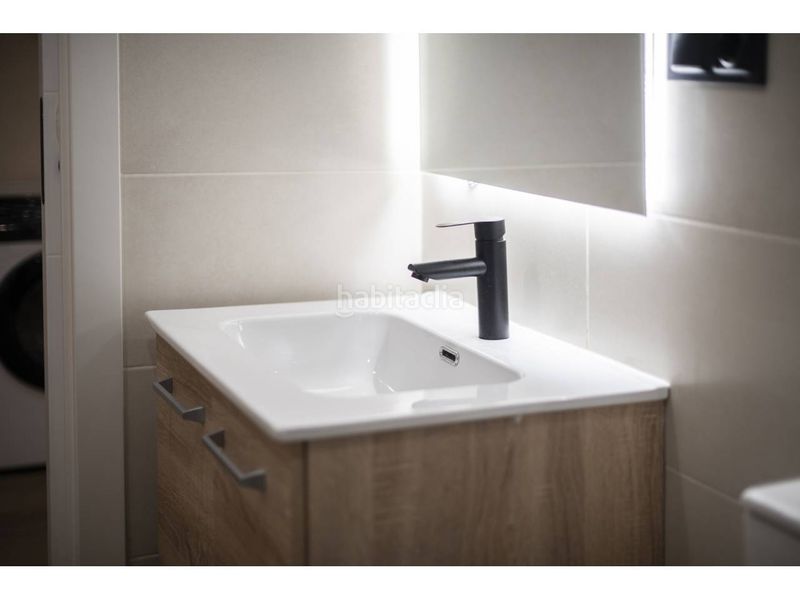 Foto 1a90094a-cc18-47b7-8327-6b6f9ff094b1. Dúplex amb calefacció a Carmel Barcelona