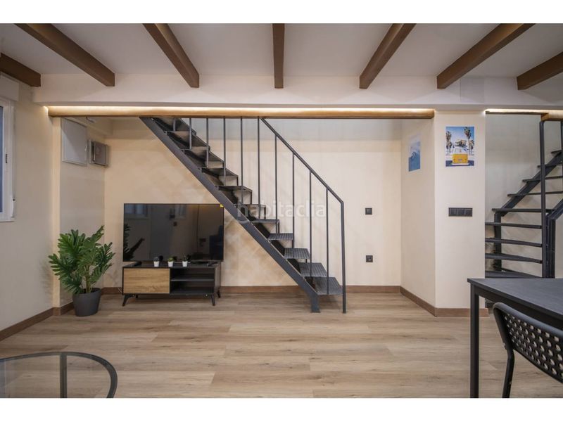 Foto d364c842-3b85-4fa3-80e0-5ec689269d1b. Dúplex amb calefacció a Carmel Barcelona