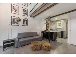 Duplex  Calle mascaró. Piso en venta!