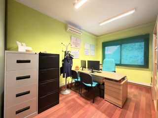 Miete Büro in Avenida meridiana 276. Oficina en alquiler en la sagrera08027