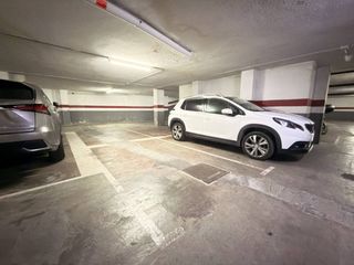 Lloguer Aparcament cotxe a Calle gran de sant andreu 477. Parking en alquiler