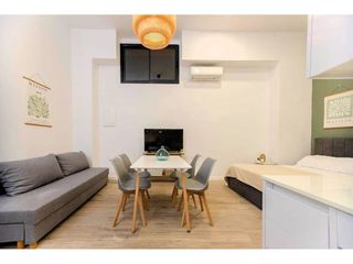 Monolocale  Calle eduard toldrà 26. Estudio en venta en esplugues de llobregat08950