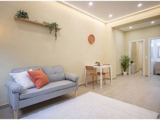 Studio  Calle castillejos. Estudio en venta en la sagrada família08013