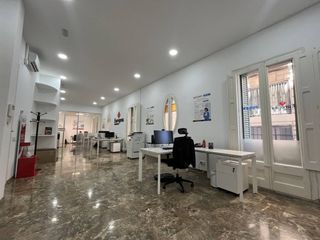 Location Bureau à Avenida república argentina 11. Oficina en alquiler en el putxetel farró08023