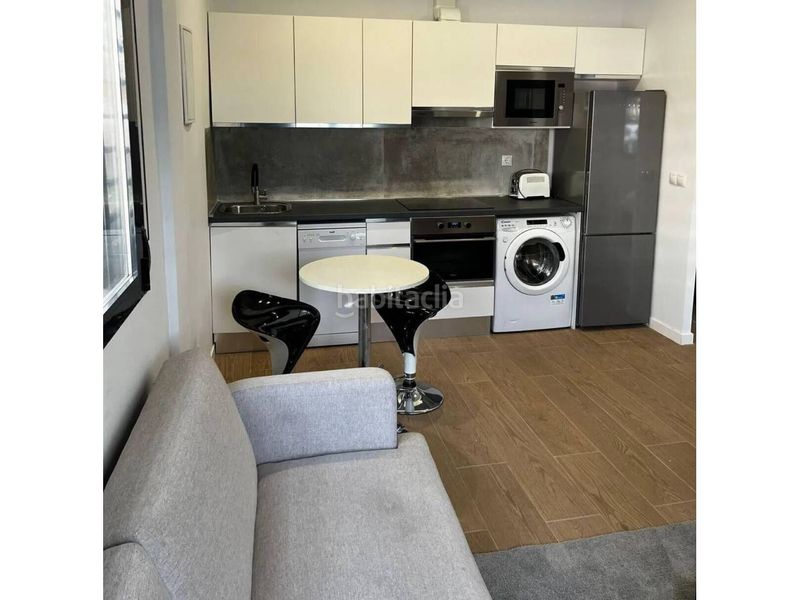 Foto 4cece828-c4bb-4e85-bd10-3cd942ec1870. Estudi a El Coll Barcelona