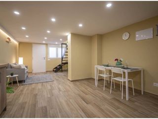 Pis  Calle bunyola. Piso en venta en porta08016
