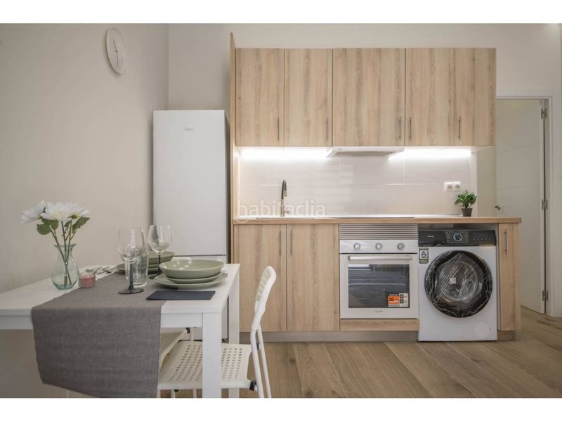 Foto d7bab32e-0ee5-4baf-ad97-1a892c1bbaf2. Pis a Carmel Barcelona