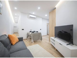 Flat in Calle valencia 506. Piso en venta en la sagrada família08013