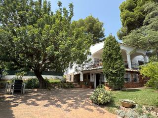 Chalet in Corral Nou-Montros-Estepar
