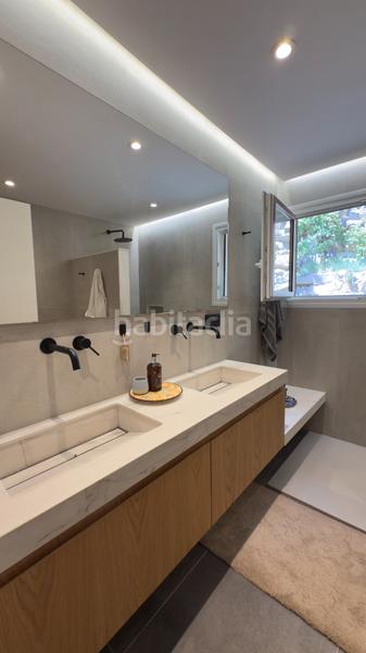 Foto 6ecf00cc-62c2-42eb-bf28-16c56a548783. Chalet avec cheminée chauffage parking piscine dans Náquera