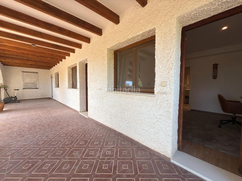 Foto bc3fabb2-926f-4f55-b962-2f96363405e4. Chalet avec cheminée chauffage parking piscine dans Náquera