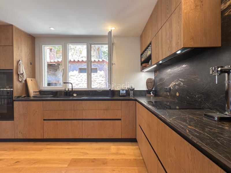 Foto 74f5afb5-fda4-445f-936c-da381680432d. Chalet en Casco Urbano Náquera