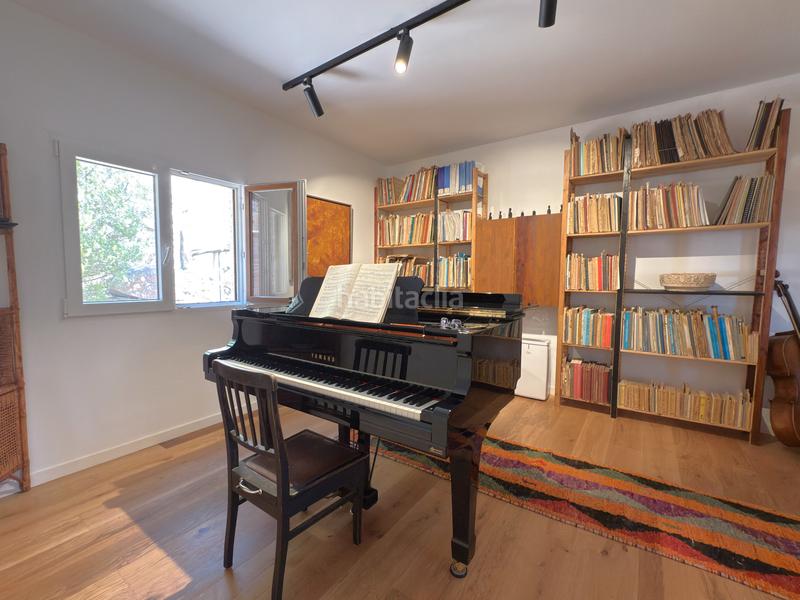 Foto 0d229421-6ff8-46b4-82db-c3dada00176f. Xalet amb xemeneia calefacció aparcament piscina a Náquera