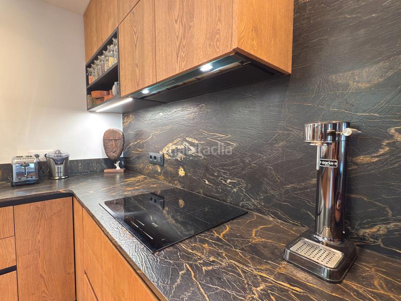 Foto 1f6e73b7-14ac-4e73-85e6-0f522e554fce. Xalet amb xemeneia calefacció aparcament piscina a Náquera