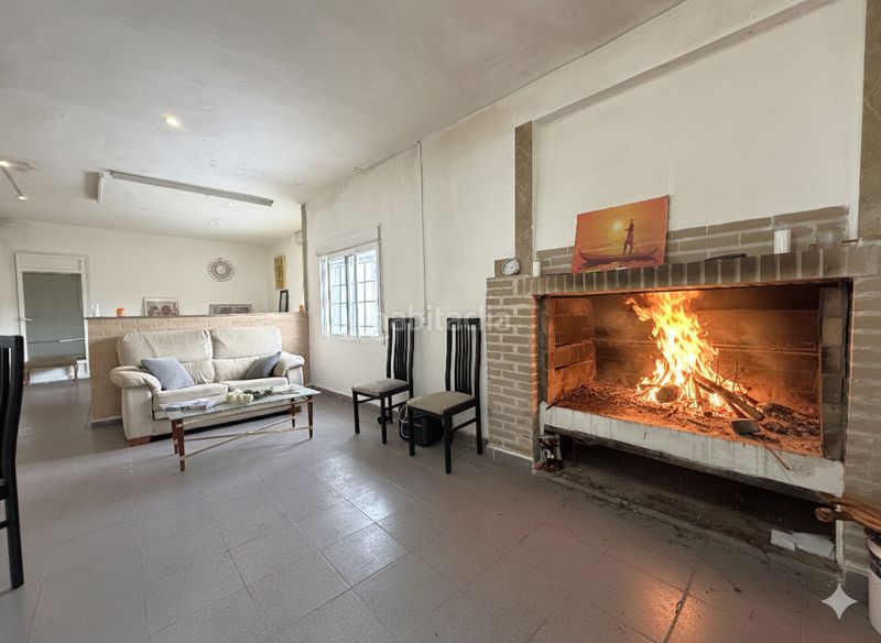 Foto aac78028-31a7-49e7-bb7d-561efd24e85a. Chalet en Estivella