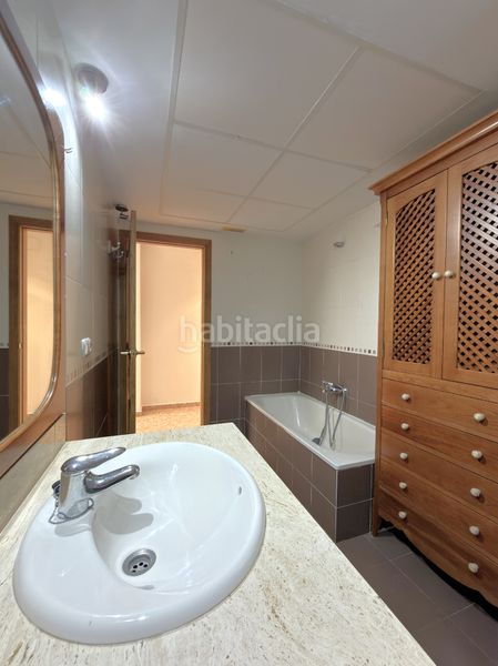 Foto bd9189cf-67e2-45a7-b955-049d7b73cbb8. Àtic amb aparcament a Casco Urbano Náquera