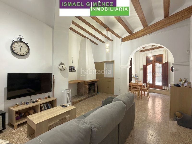 Foto 1a9ff3f4-35ce-4898-82df-d21f6ffbad30. Casa amb xemeneia a Casco Urbano Náquera