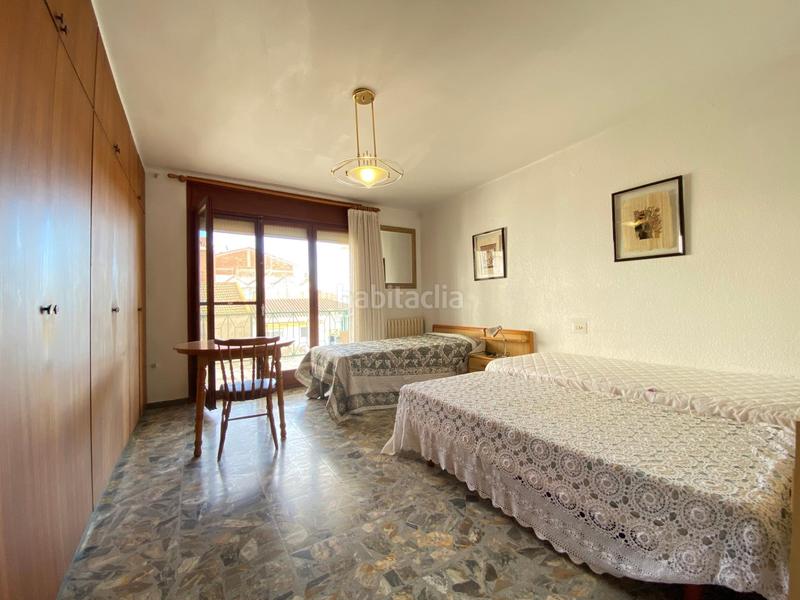 Foto 60139d1d-edca-4ac4-b1b9-ff232b558586. Chalet casa con jardin en Deltebre