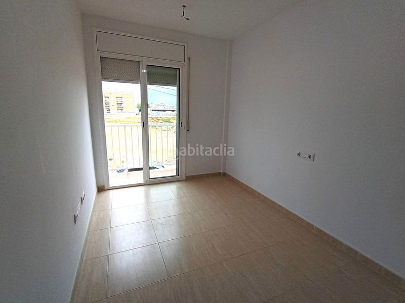 Foto 909ef6d9-2781-43d6-927e-240d87eaff92. Pis a Deltebre