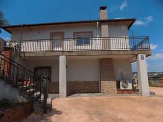 Casa  Carrer del romaní. Casa a 4 vientos de 6 dormitorios (posibilidad de convertir en d