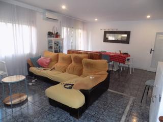Piso  Carrer de sant frederic. Excelente vivienda de 95m  con gran saln-comedor de 30m