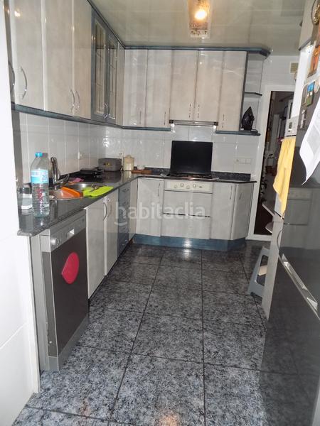 Foto 86b5f7f5-951b-48ff-9be6-b48c46a7e3f9. Piso excelente vivienda de 95m ² con gran salón-comedor de 30m² en Badalona
