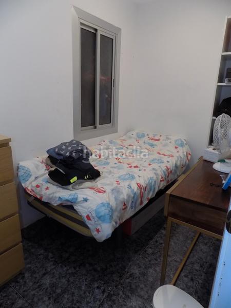 Foto ba334cd8-6386-4a1e-8cb4-4ea003c85669. Piso excelente vivienda de 95m ² con gran salón-comedor de 30m² en Badalona