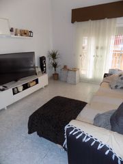 Pis  Carrer de juan valera. Planta baja, muy soleada