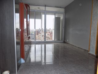 Pis  Carretera antiga de val�ncia. Piso muy soleado con excelentes vistas