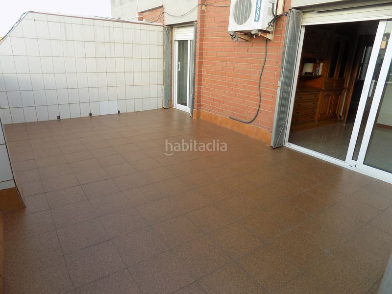 Foto 456a9a7a-8a2a-4956-96eb-d571168ca003. Àtic a Llefià Badalona