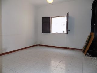 Ático  Carrer pintor rosales. Piso de 70m² a muy buen precio
