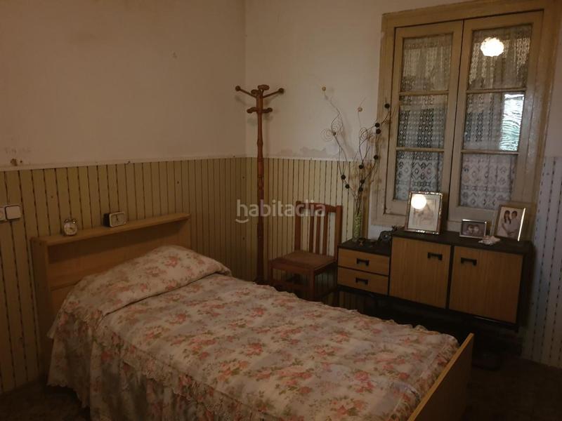 Foto 246b537f-6611-48e7-865e-e38fcedaa5c4. Casa in Nucli Urbà Esparreguera