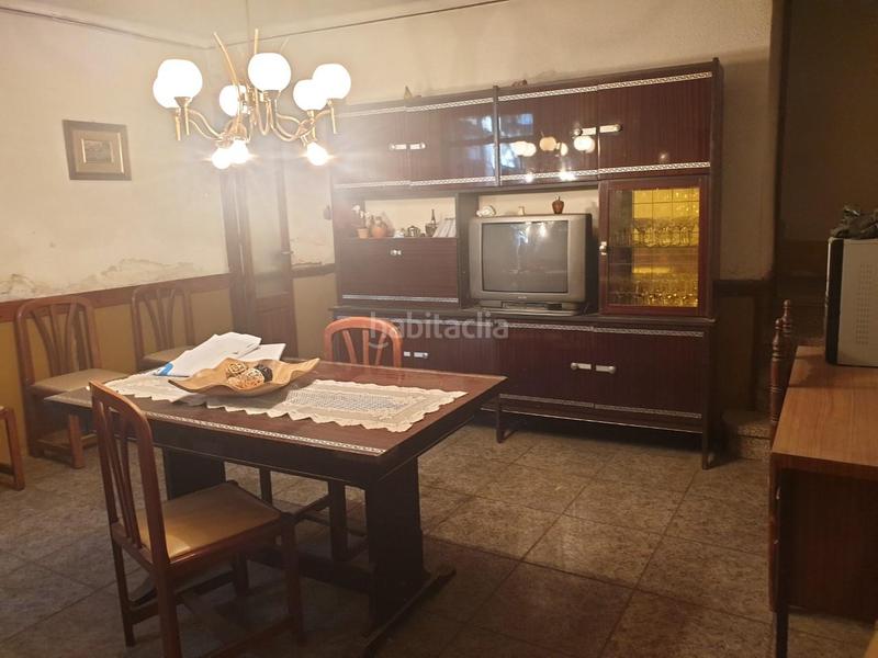 Foto 6a54673d-06cf-4b5f-95b6-61a838e17fdf. Casa in Nucli Urbà Esparreguera