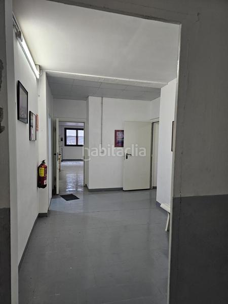 Foto c6bcf762-be2b-4fda-a522-a976c39befb6. Alquiler local comercial local en alquiler en Nucli Urbà Esparreguera