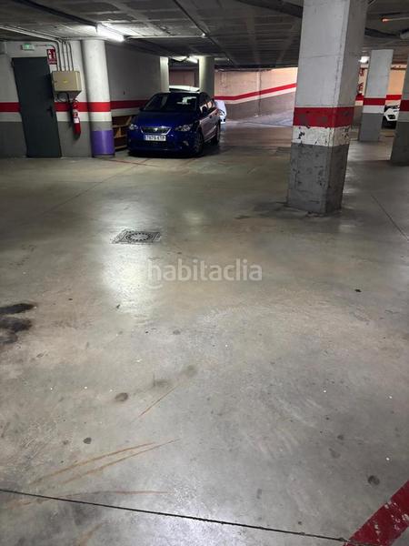 Foto 3cd01f97-16de-4011-b680-186b828a0f80. Parking voiture dans Nucli Urbà Esparreguera