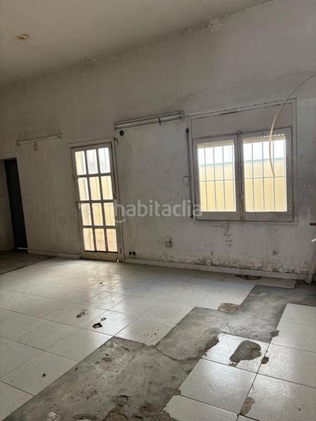 Foto 414d358d-30c3-4202-86fb-e6c7fe60bb6b. Lloguer local comercial a Nucli Urbà Esparreguera