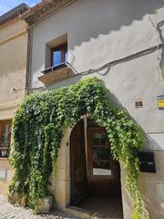 Casa  Carrer d'amadeu vives. Casa con encanto en collbato