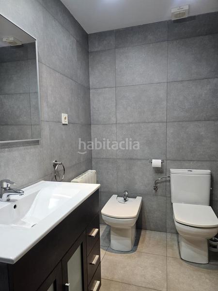 Foto 1775b09c-cae1-44af-8fe0-256e425d44e6. Planta baja bajo con terraza en Nucli Urbà Esparreguera